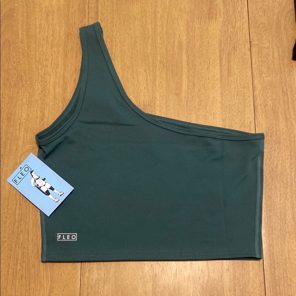 Fleo Asymmetrical Top in Deep Green